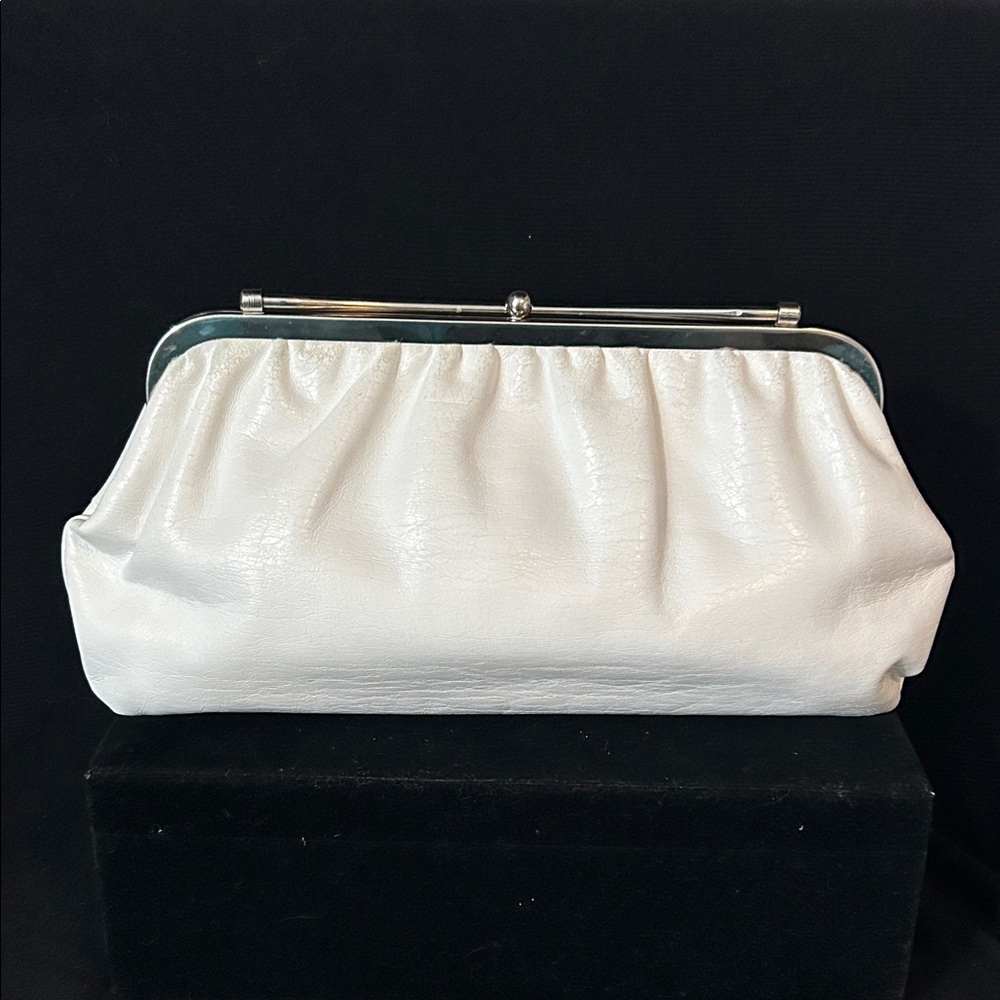 50s Leather Vinyl Clutch with Kiss-Lock Clasp Crome Frame No Odour,Rips,Stains.